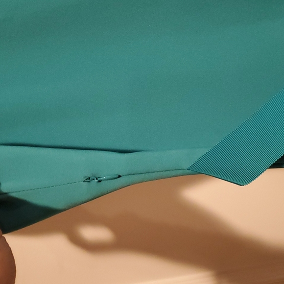 Elie tahari green cow neck below knee dress - Picture 4 of 5